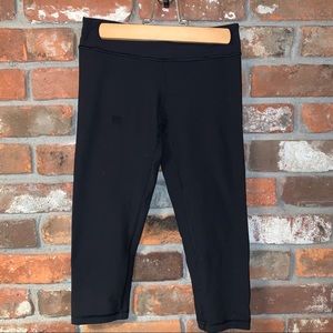 Ivivva black 7/8 cropped leggings